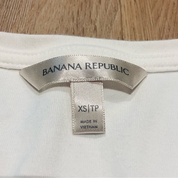 Banana Republic Cream Fitted Long Sleeve Henley Top - Picture 2 of 3